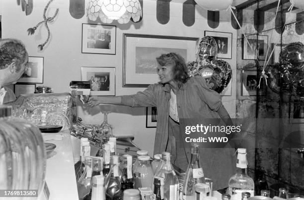 Cathy Lee Crosby attends a brunch at the Davis residence in the Devonshire neighborhood of Denver, Colorado, on October 8, 1983.