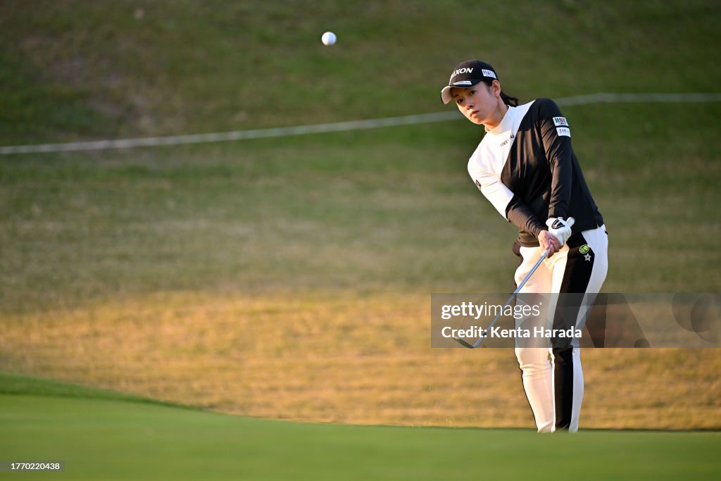 Meiji Yasuda Ladies Open Golf Tournament - Round One