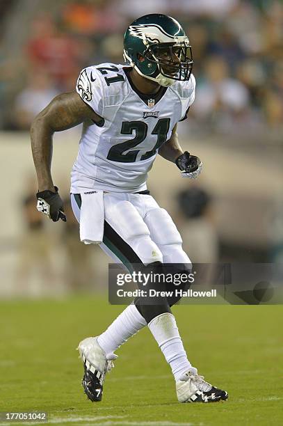 Kenny Phillips of the Philadelphia Eagles drops back against the New England Patriots at Lincoln Financial Field on August 9, 2013 in Philadelphia,...