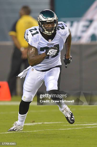 Kenny Phillips of the Philadelphia Eagles covers against the New England Patriots at Lincoln Financial Field on August 9, 2013 in Philadelphia,...