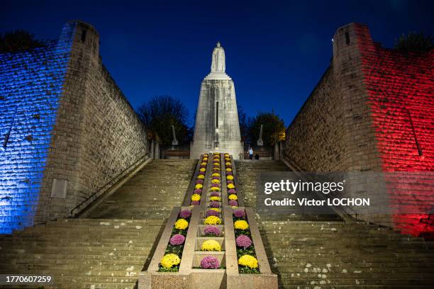 Monument à la victoire et aux soldats de Verdun lors de l'arrivée de la flamme sacrée du centenaire le 1er novembre 2023.