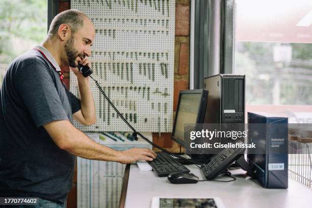 684 Computer Screws Stock Photos, High-Res Pictures, and Images - Getty ...