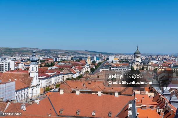 aerial cityscape with dormition of the theotokos cathedral, cluj-napoca, romania - cluj napoca photos et images de collection