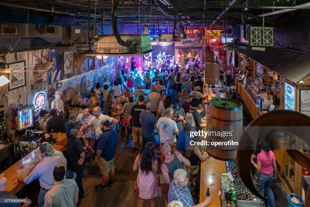 Nashville music by night
