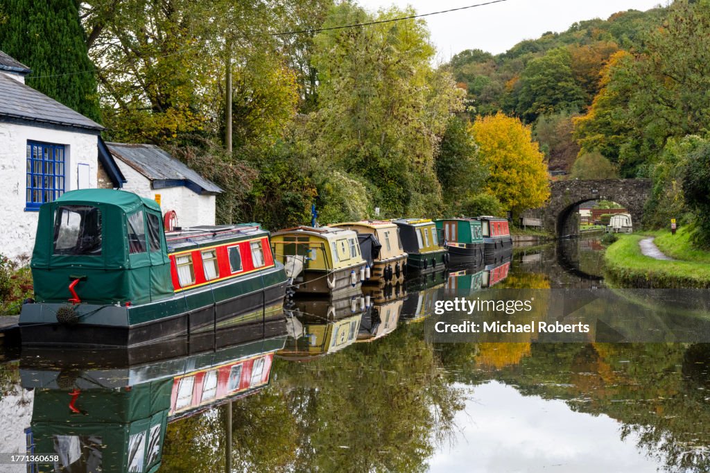 Narrowboats on the Monmouthshire and Brecon Canal in Govilon, Bannau Brycheiniog National Park, Abergavenny.