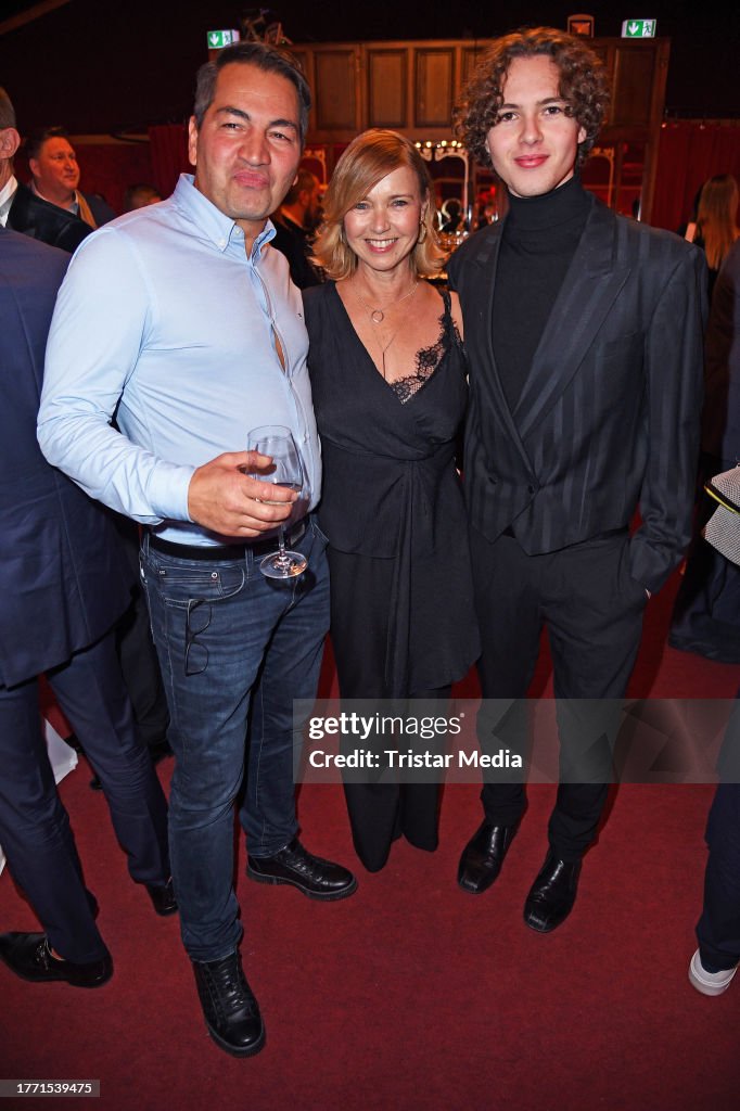 Jaron Ruland Bülent Sharif, Tina Ruland and her son Jahvis Ruland during the... News ...
