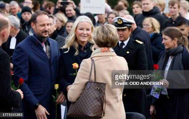 Crown Prince Haakon of Norway and Crown Princess Mette-Marit of Norway speak with Cornelia Seibeld , President of Berlin's House of Representatives,...