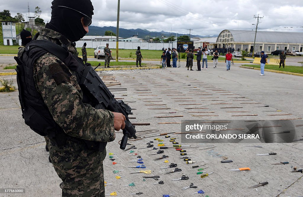 HONDURAS-PRISON-MILITARY-POLICE