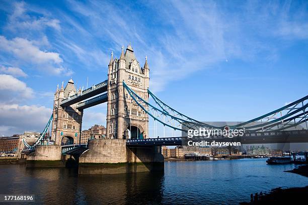 london bridge - london bridge stock pictures, royalty-free photos & images