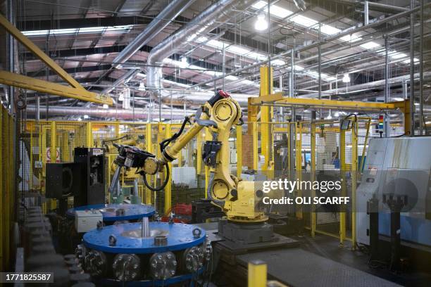 Defence Production Process 2,344 Defence Manufacturing Stock Photos, High-Res Pictures, and Images ...