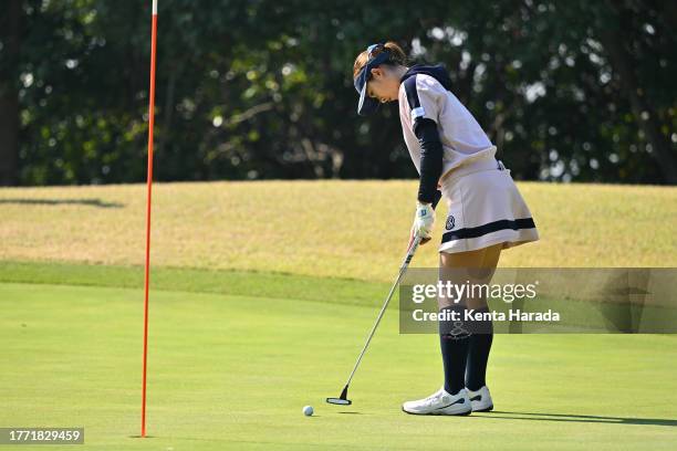 Rei Matsuda of Japan attempts a putt on the 1st green during the second round of Meiji Yasuda Ladies Open Golf Tournament at Ibaraki Kokusai Golf...