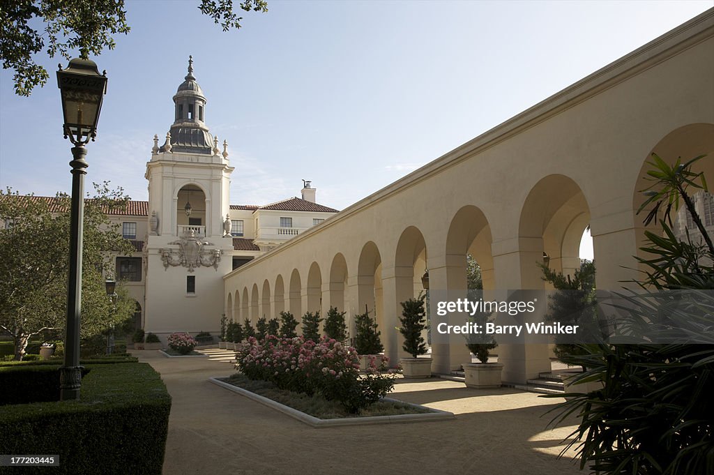 Covered archway and planting beds in city building