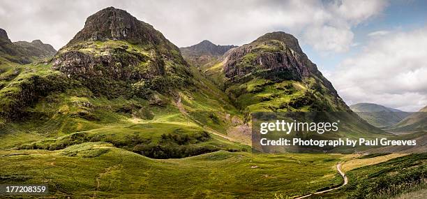 glen coe & the west highland way - glencoe schotland stockfoto's en -beelden