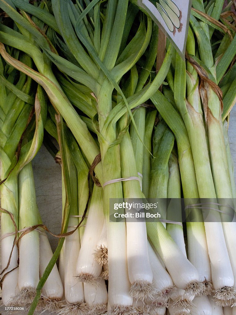 Loclly grown leeks at a farmers market