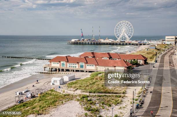 atlantic city boardwalk and beach - new jersey stock pictures, royalty-free photos & images