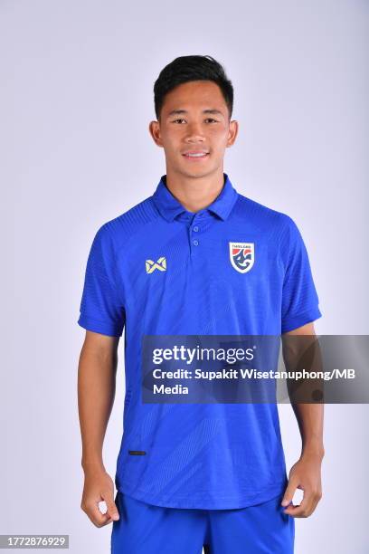 Supachok 50 Photos & High Res Pictures - Getty Images