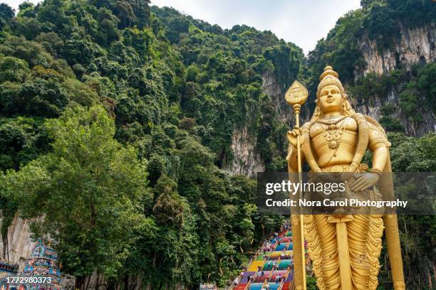 batu cave temple - estado de selangor fotografías e imágenes de stock