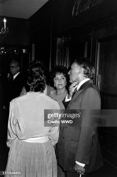 Elizabeth Taylor and Richard Burton attend an event, presented by Shakespeare's Globe Foundation , at the Beverly Wilshire Hotel in Beverly Hills,...