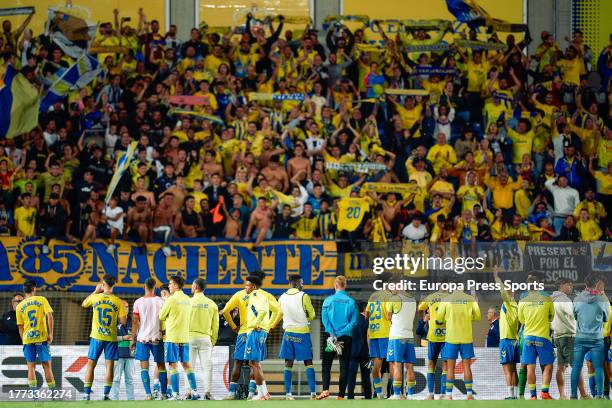 Players of UD Las Palmas celebrate the victory with their supporters during the Spanish league, La Liga EA Sports, football match played between UD...