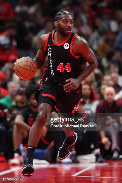 Patrick Williams of the Chicago Bulls dribbles up the court against the Brooklyn Nets in the first half of the NBA In-Season Tournament at the United...