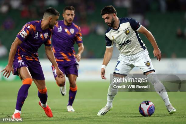 Christian Theoharous of the Mariners controls the ball during the A-League Men round three match between Perth Glory and Central Coast Mariners at...