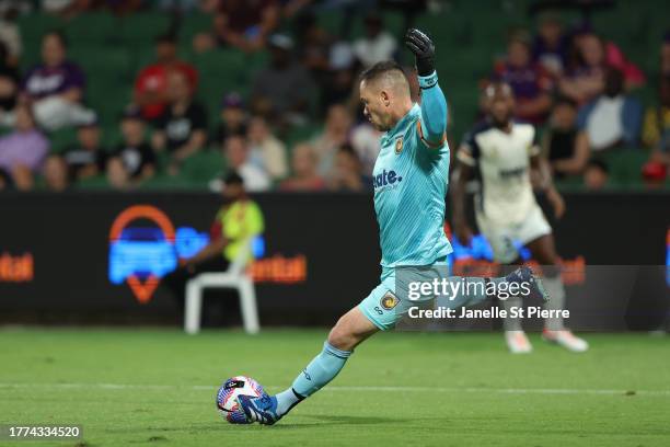 Daniel Vukovic of the Central Coast Mariners distributes the ball during the A-League Men round three match between Perth Glory and Central Coast...