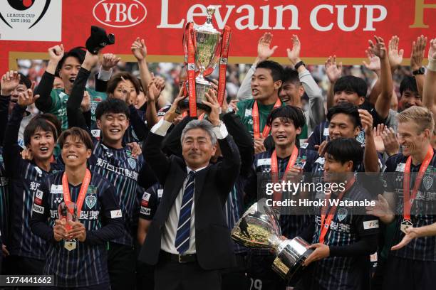 Shigetoshi Hasebe,coach of Avispa Fukuoka celebrate with the trophy after the J.LEAGUE YBC Levain Cup final between Avispa Fukuoka and Urawa Red...