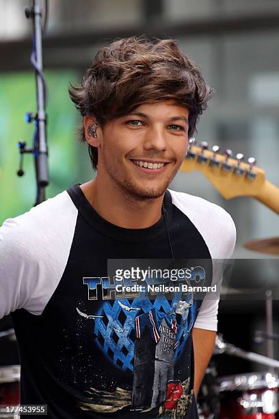 Singer Louis Tomlinson from One Direction performs on stage on NBC's "Today" at Rockefeller Center on August 23, 2013 in New York City.