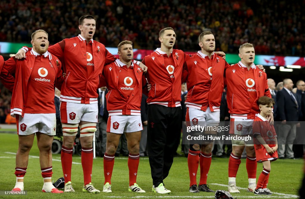 Qe Rugby Leigh Halfpenny of Wales sings the national anthem of Wales with Adam ...