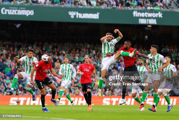 Vedat Muriqi of RCD Mallorca scores the team's first goal that was later ruled offside during the LaLiga EA Sports match between Real Betis and RCD...