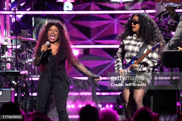 Chaka Khan and H.E.R. Perform onstage at the 38th Annual Rock & Roll Hall Of Fame Induction Ceremony at Barclays Center on November 03, 2023 in New...