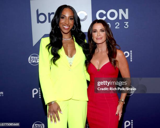 BravoCon 2023 from Caesars Forum in Las Vegas, NV on Saturday, November 4, 2023. -- Pictured: Annemarie Wiley, Kyle Richards --