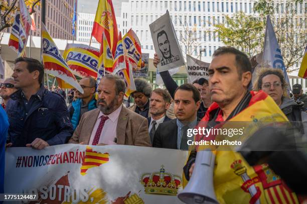 The police unions of the Civil Guard and the National Police protest in the City of Justice for the prosecution and trial of members of the police...