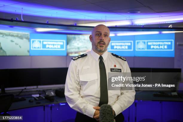 Maintain Control Police Metropolitan Police Control Room Imagens e fotografias de stock - Getty ...