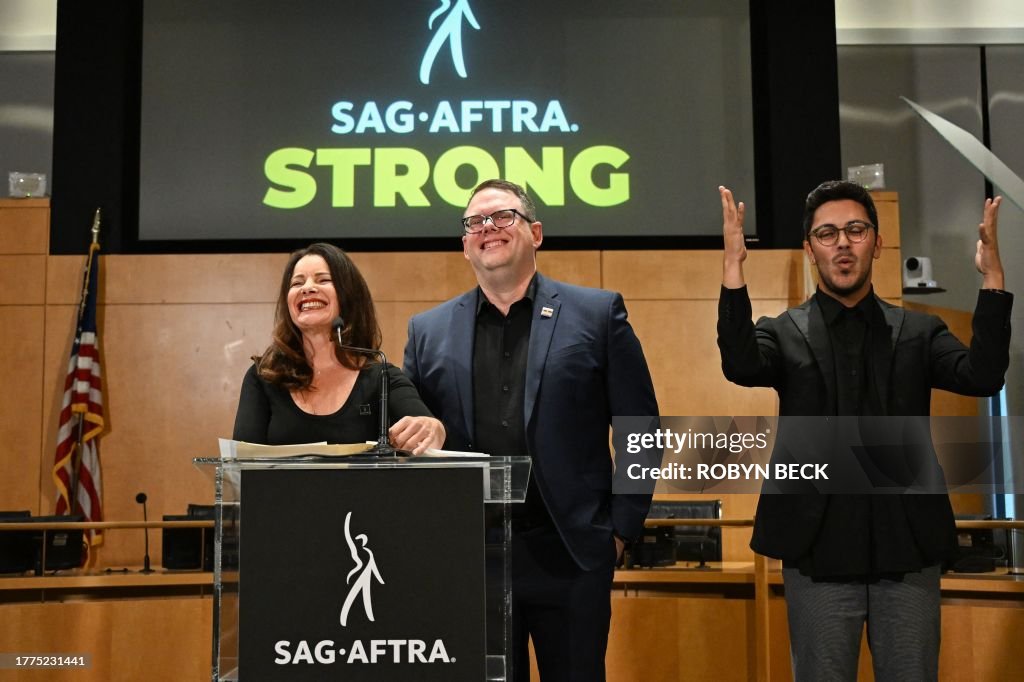 US-ENTERTAINMENT-CINEMA-TELEVISION-STRIKE