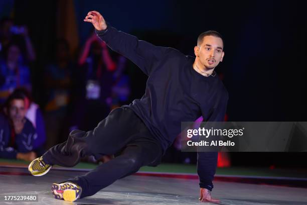 Matita of Team Chile competes against Jeffro of Team United States on Breaking - B-Boys Semifinals on Day 15 of Santiago 2023 Pan Am Games on...