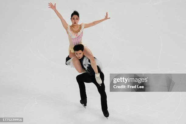 Xizi Chen and Jianing Xing of China performs during the Ice Dance Free Dance on day two of the ISU Grand Prix of Figure Skating Cup of China at Huaxi...