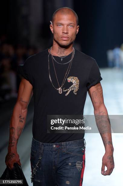 393 Jeremy Meeks Model Stock Photos, High-Res Pictures, and Images ...