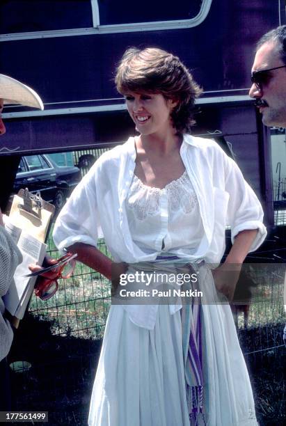 View of American actress Pam Dawber during a visit to musican Tommy Shaw's residence, Niles, Michigan, August 18, 1983.