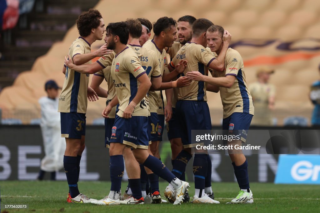 A-League Men Rd 3 - Newcastle Jets v Western Sydney Wanderers