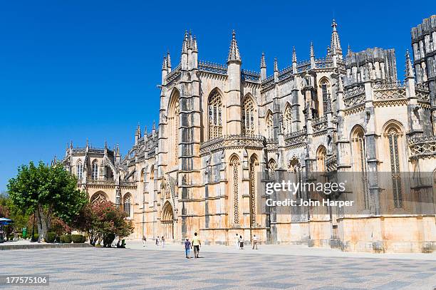 mosteiro de santa maria de vitoria, batalha, portu - monastero foto e immagini stock