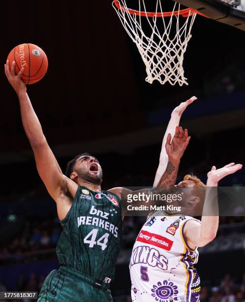 Anthony Lamb of the Breakers is challenged by Angus Glover of the Kings during the round six NBL match between Sydney Kings and New Zealand Breakers...