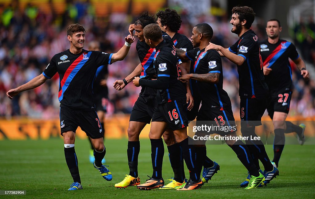 Stoke City v Crystal Palace - Premier League