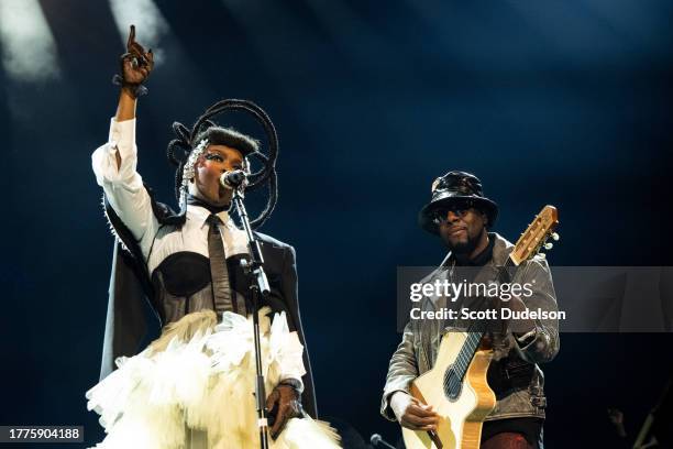 Singers Ms. Lauryn Hill and Wyclef Jean perform onstage with The Fugees at Crypto.com Arena on November 04, 2023 in Los Angeles, California.