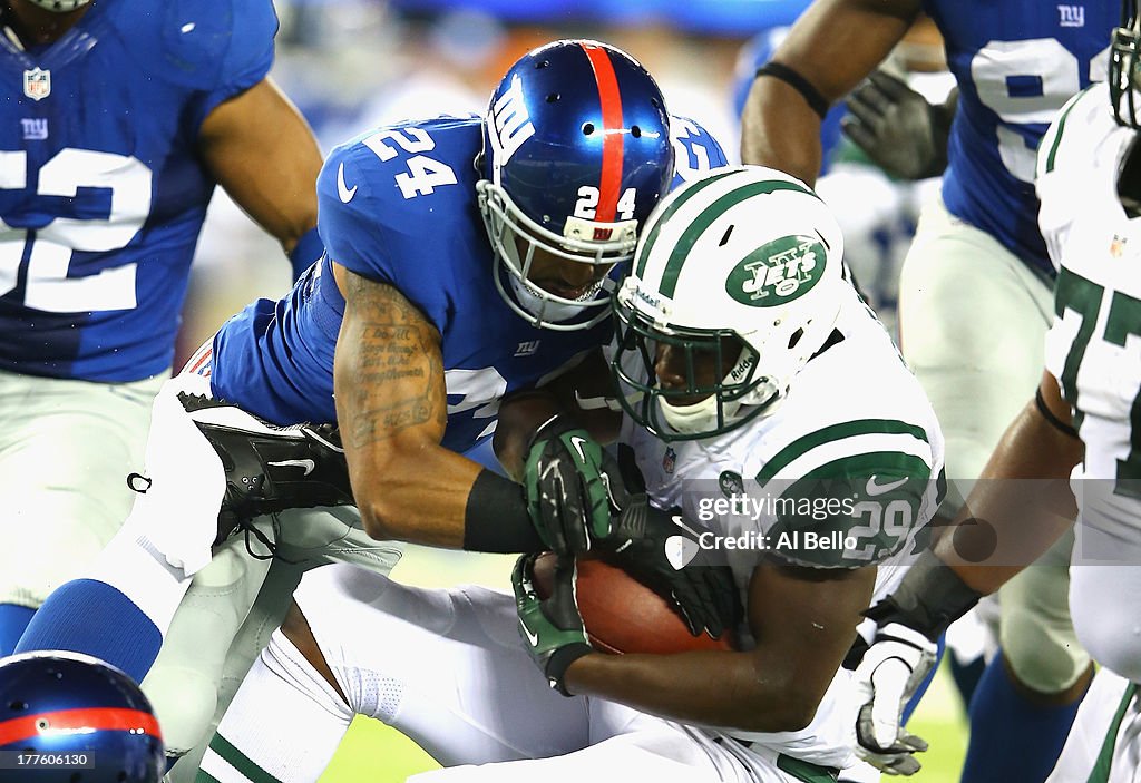 New York Jets v New York Giants