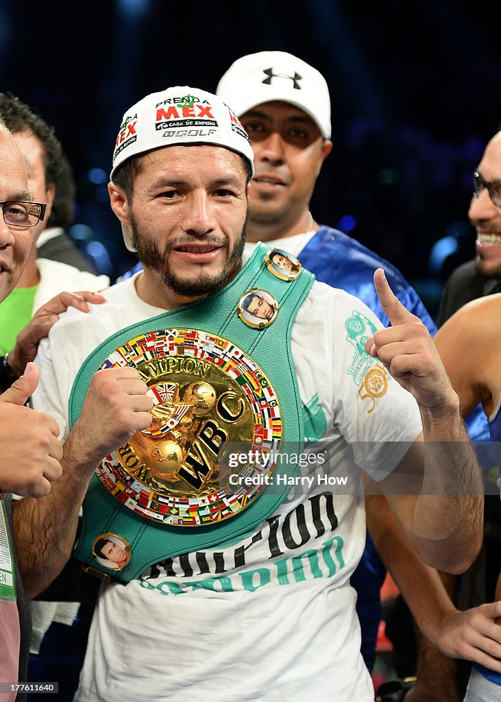 Abner Mares v Jhonny Gonzalez