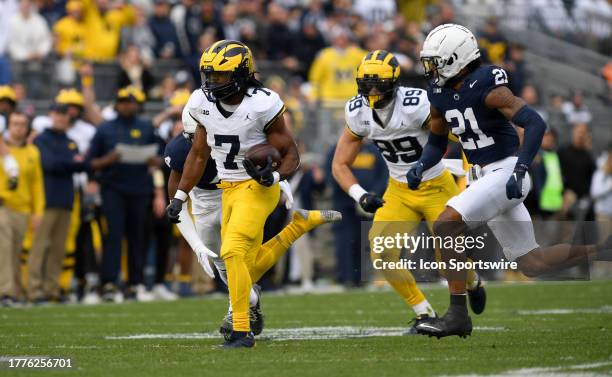 Michigan running back Donovan Edwards runs for a first half touchdown during the Michigan Wolverines versus Penn State Nittany Lions game on November...