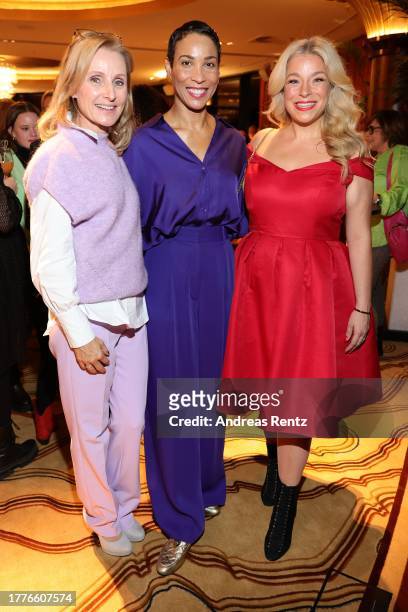 Dr. Alexa Iwan, Annabelle Mandeng and Caterina Pogorzelski attend the pre-dinner during the Naturally Good Holistic Health & Beauty Summit at Hyatt...