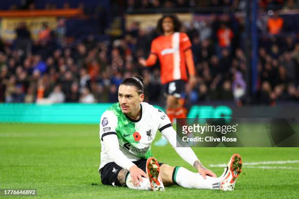 Darwin Nunez of Liverpool reacts after a missed chance during the Premier League match between Luton Town and Liverpool FC at Kenilworth Road on...