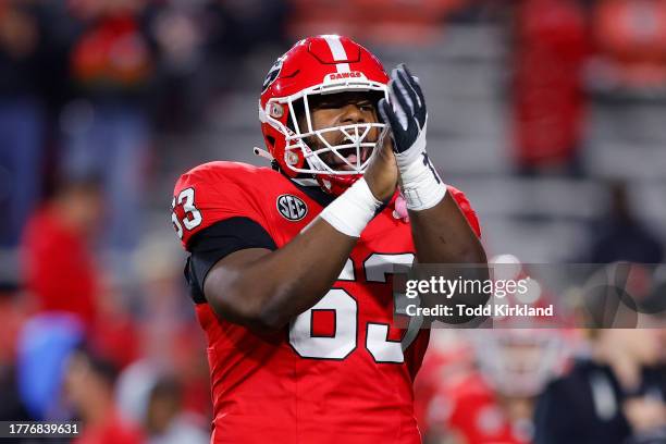 Sedrick Van Pran of the Georgia Bulldogs warms up prior to the game against the Mississippi Rebels at Sanford Stadium on November 11, 2023 in Athens,...